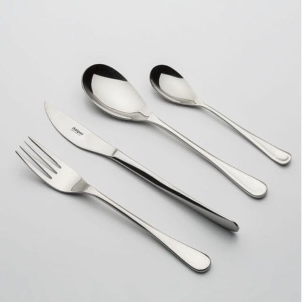 cubiertos básicos